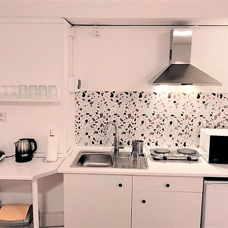 אתונה Driopon Apartment - Penthouse חדר תמונה